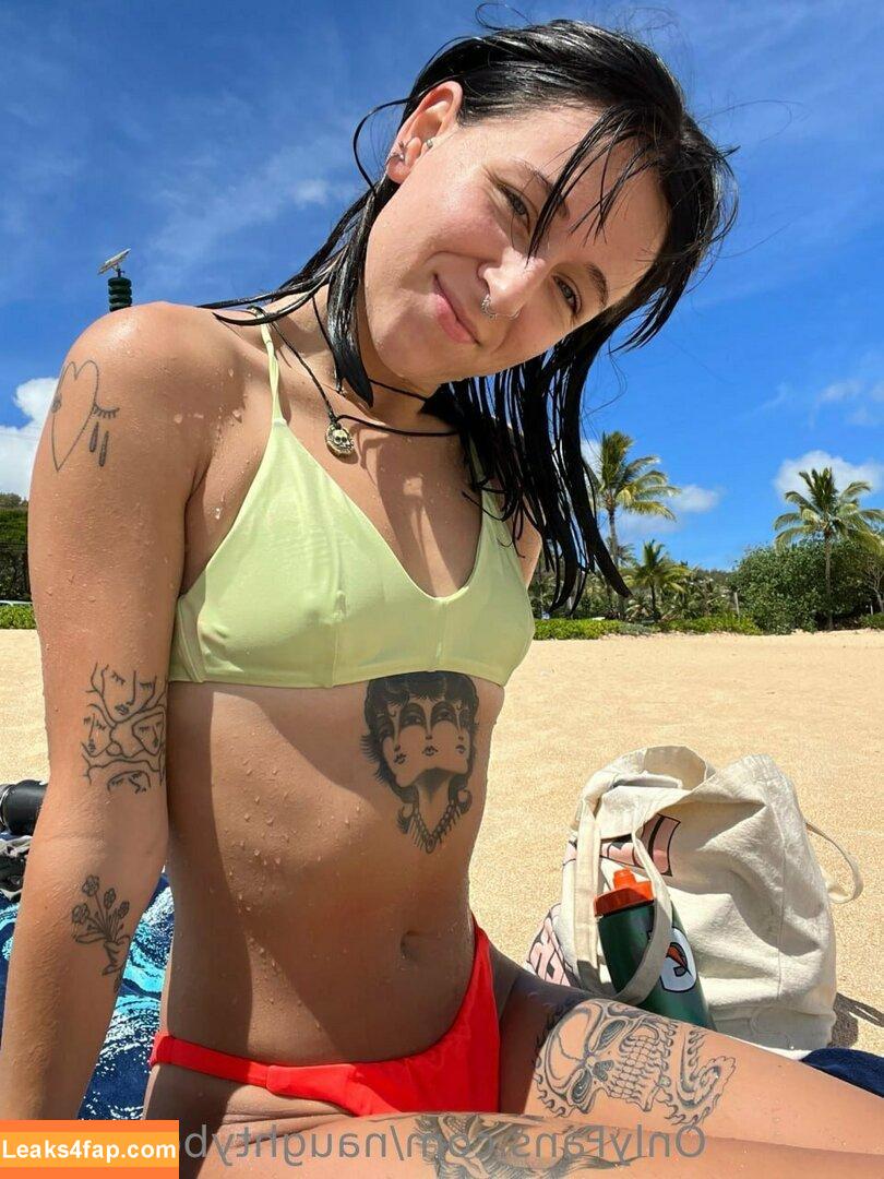 naughtybodybritt / naughty_rabbit_ leaked photo photo #0224