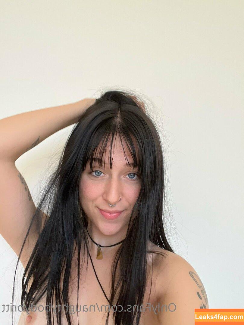 naughtybodybritt / naughty_rabbit_ leaked photo photo #0279
