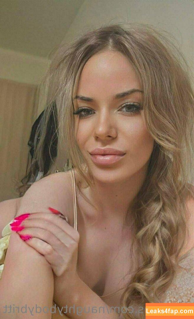 naughtybodybritt / naughty_rabbit_ leaked photo photo #0283