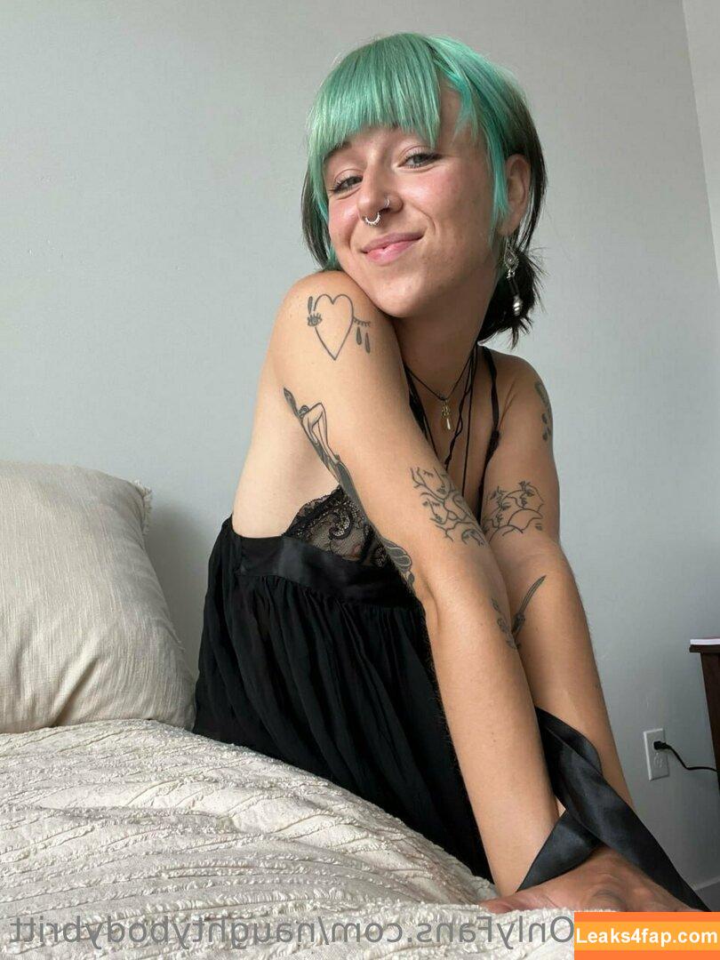 naughtybodybritt / naughty_rabbit_ leaked photo photo #0311