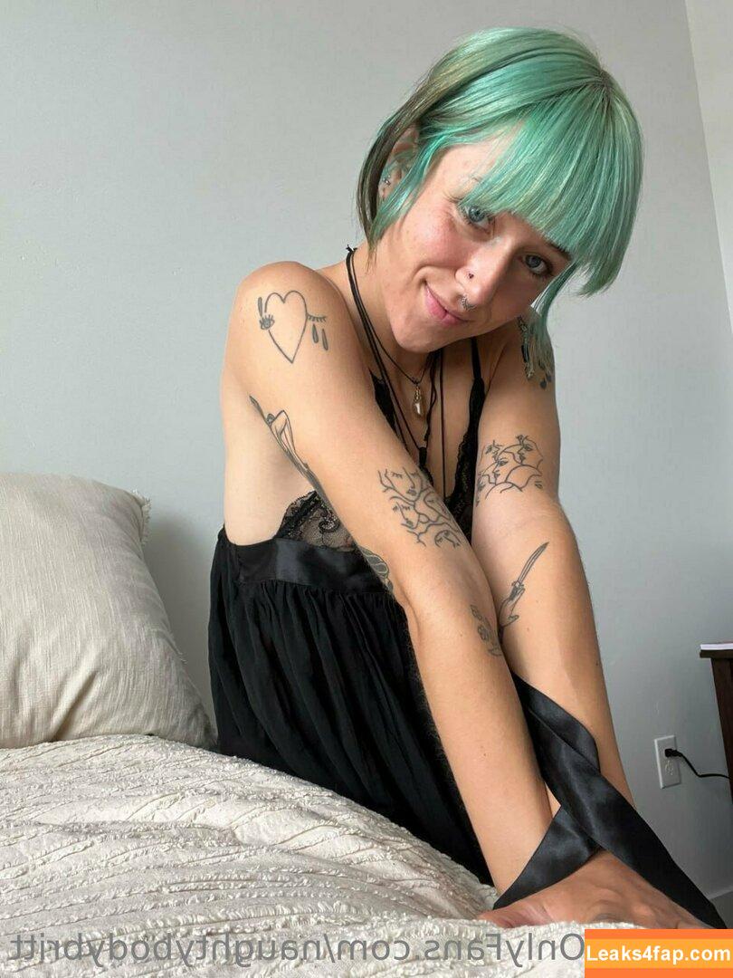 naughtybodybritt / naughty_rabbit_ leaked photo photo #0312