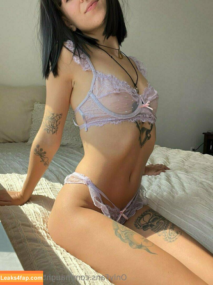 naughtybodybritt / naughty_rabbit_ leaked photo photo #0398