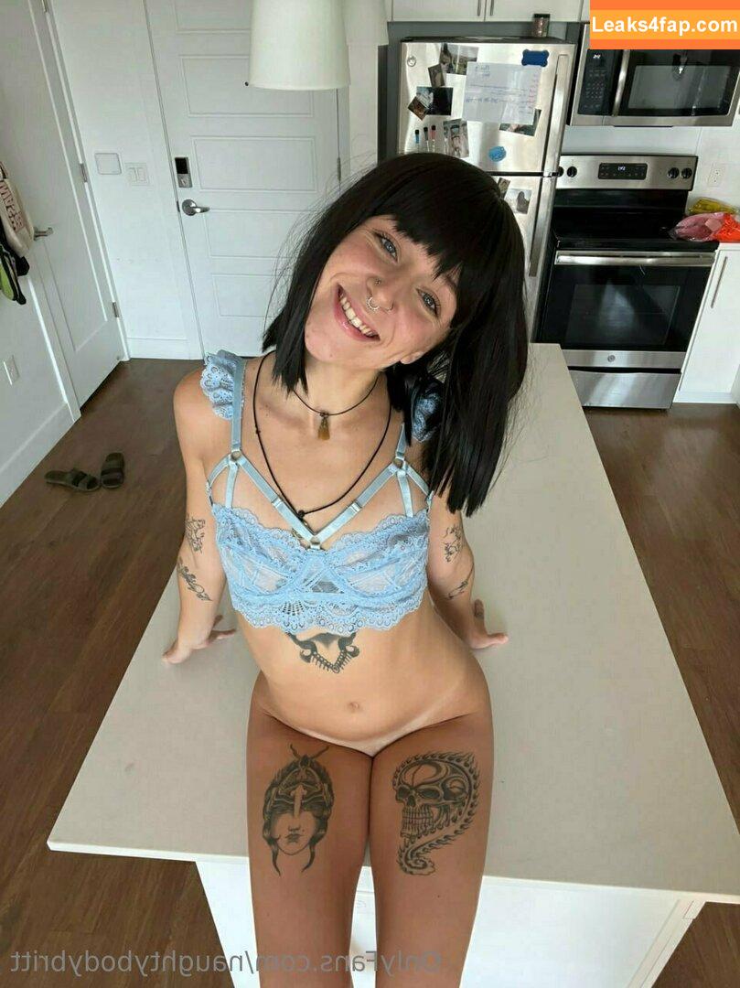 naughtybodybritt / naughty_rabbit_ leaked photo photo #0403