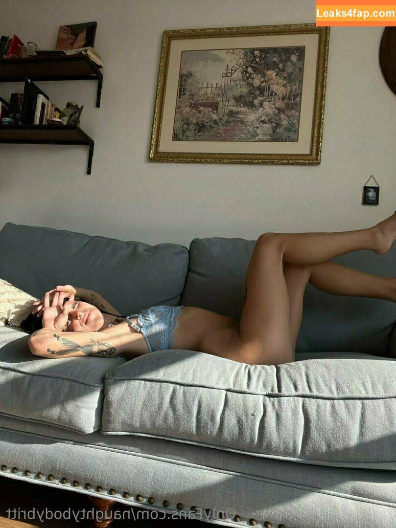 naughtybodybritt / naughty_rabbit_ leaked photo photo #0408