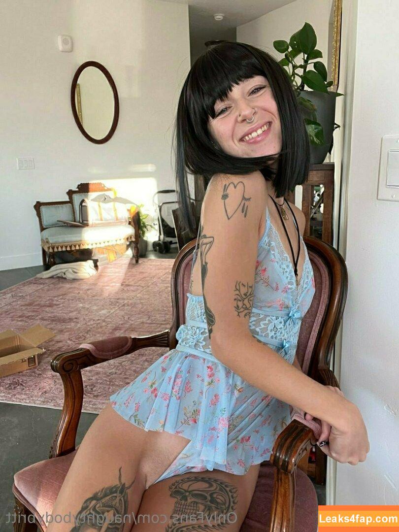 naughtybodybritt / naughty_rabbit_ leaked photo photo #0585