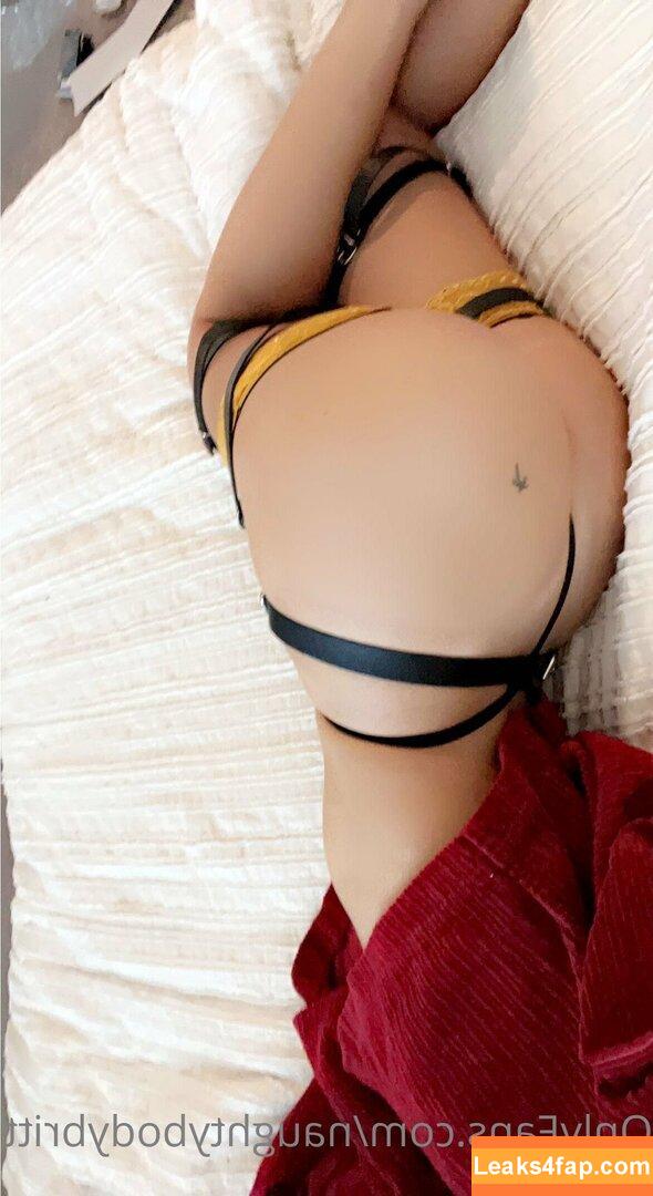 naughtybodybritt / naughty_rabbit_ leaked photo photo #0918