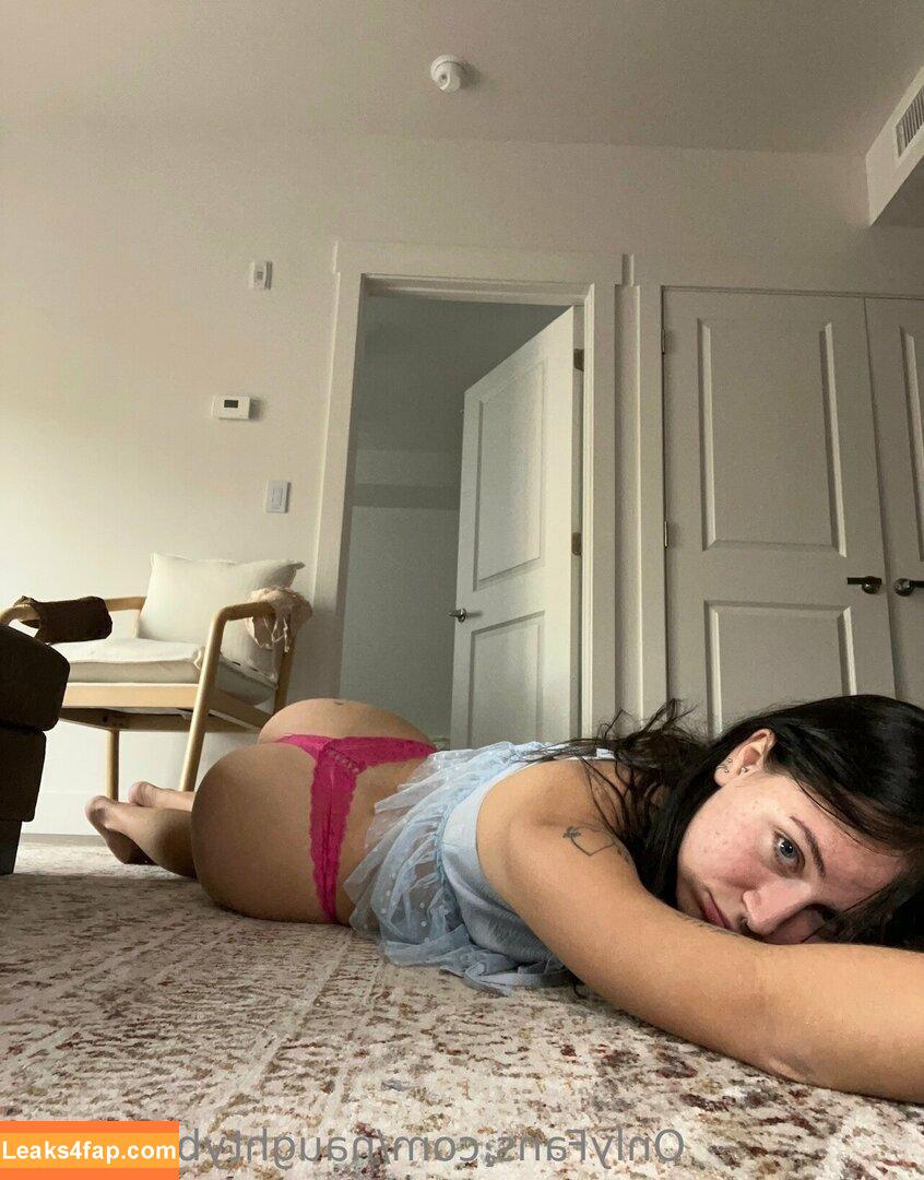 naughtybodybritt / naughty_rabbit_ leaked photo photo #0932