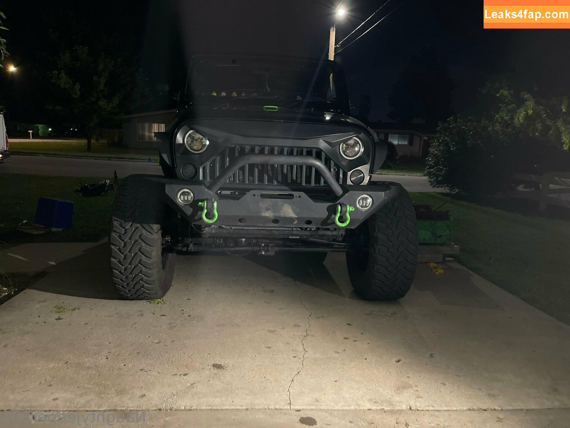 naughtyjeeper801f / peanutbutterandjellyaddict leaked photo photo #0071