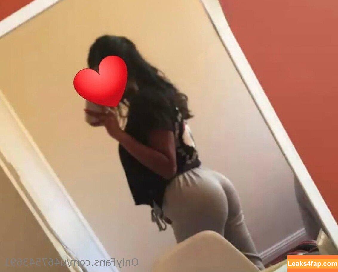 naughtyyy_nicole19 / naughtyy__nicolee leaked photo photo #0004