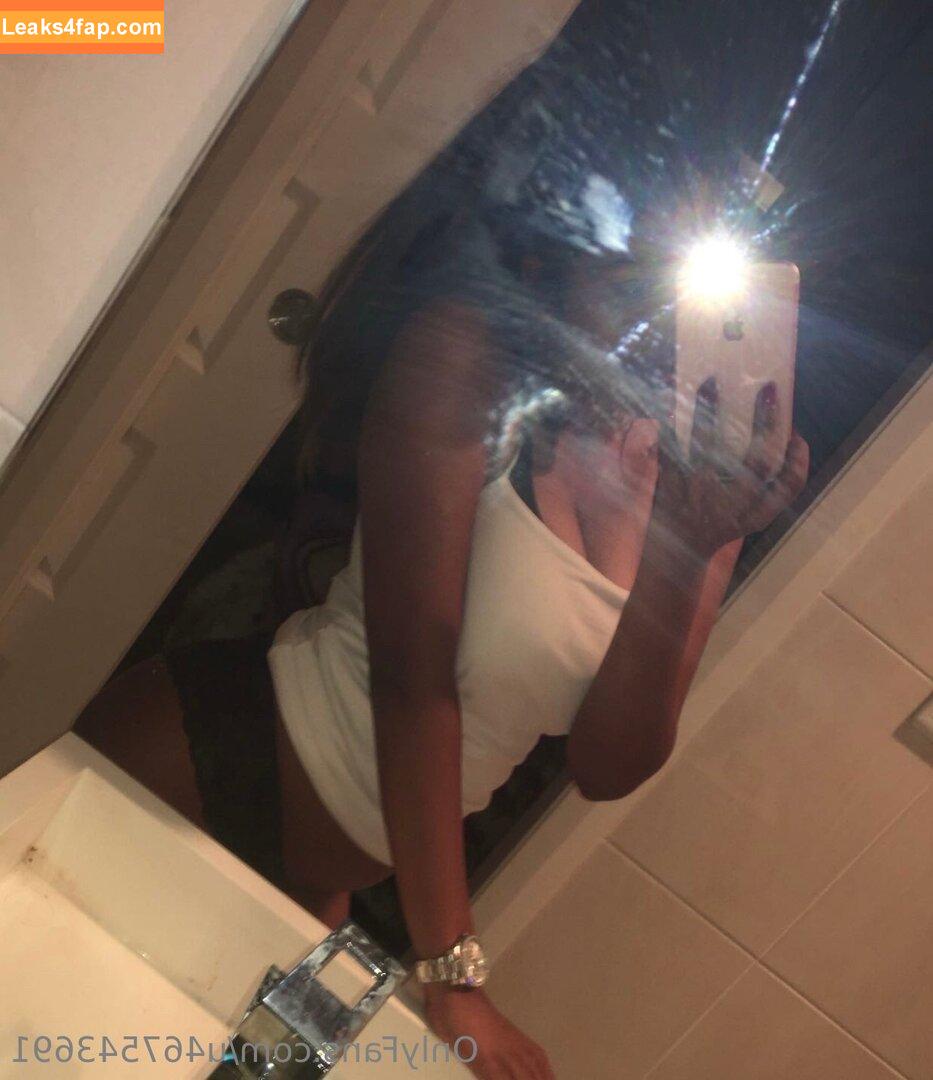 naughtyyy_nicole19 / naughtyy__nicolee leaked photo photo #0005