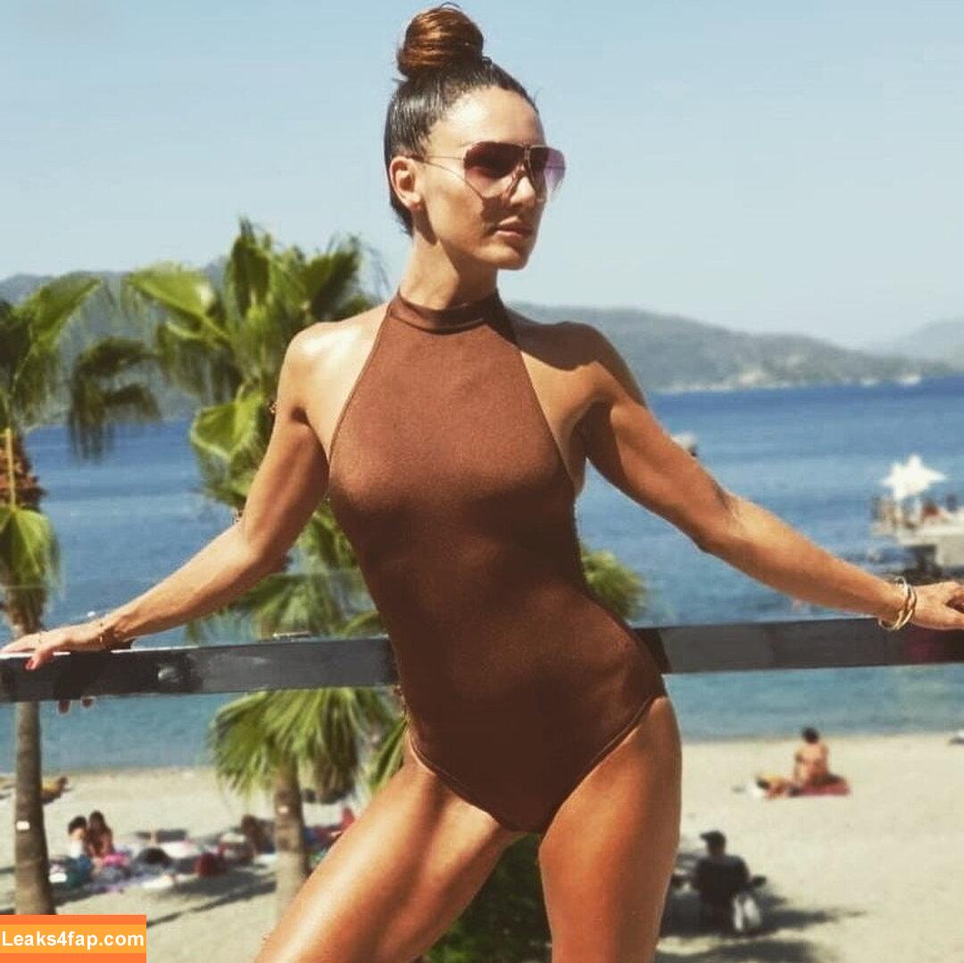 Nazan Eckes / nazaneckes leaked photo photo #0037