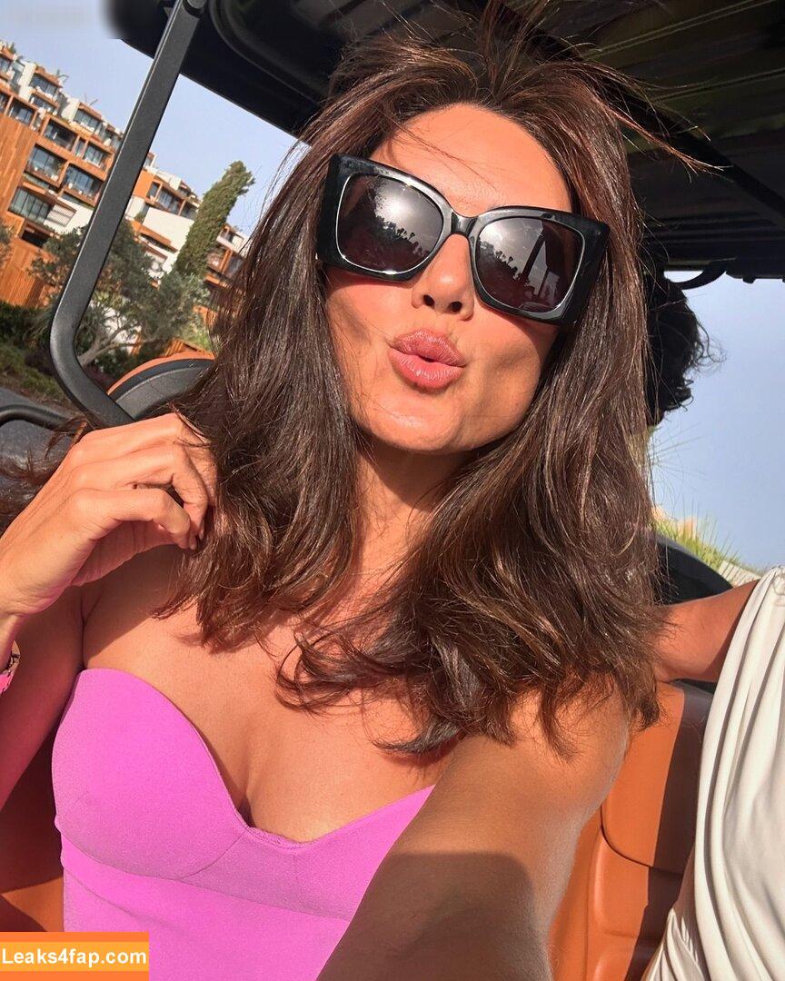 Nazan Eckes / nazaneckes leaked photo photo #0359