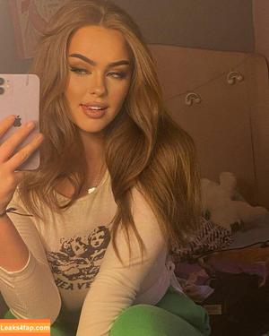 Neave Dare photo #0159