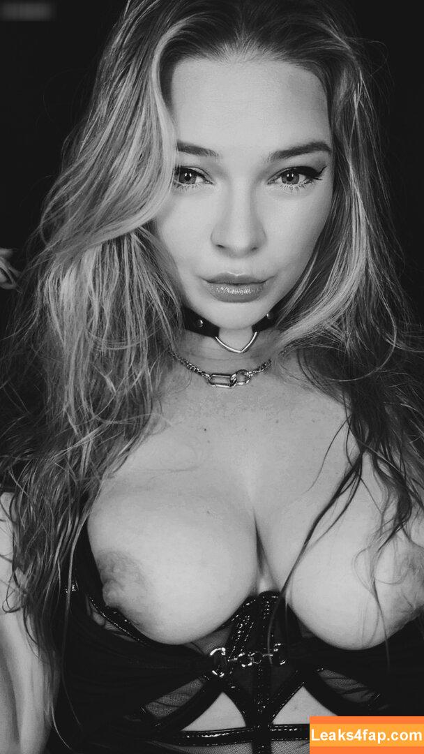 neeviliciouz / neevi / neevi_twitch / neevilicious leaked photo photo #0192