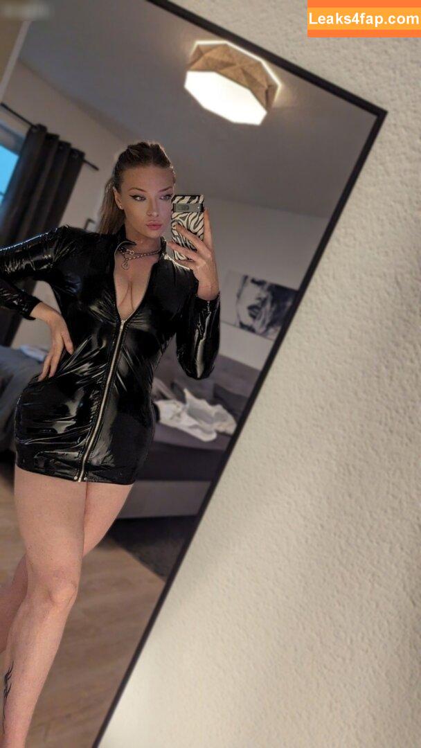 neeviliciouz / neevi / neevi_twitch / neevilicious leaked photo photo #0683