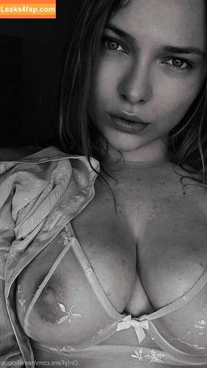 neeviliciouz фото #0020