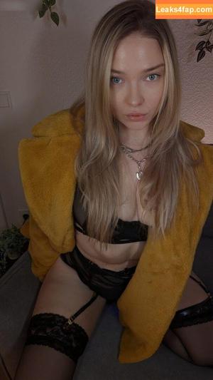 neeviliciouz фото #0272