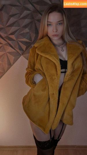 neeviliciouz фото #0274