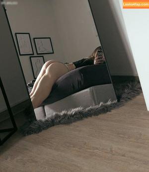 neeviliciouz фото #0724