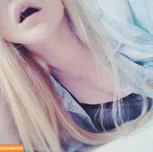 neeviliciouz photo #0936