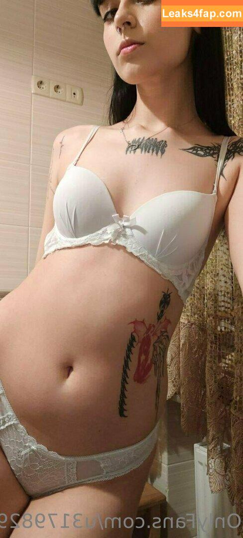 nefer_titi_xxx / nefertiti_2u leaked photo photo #0021