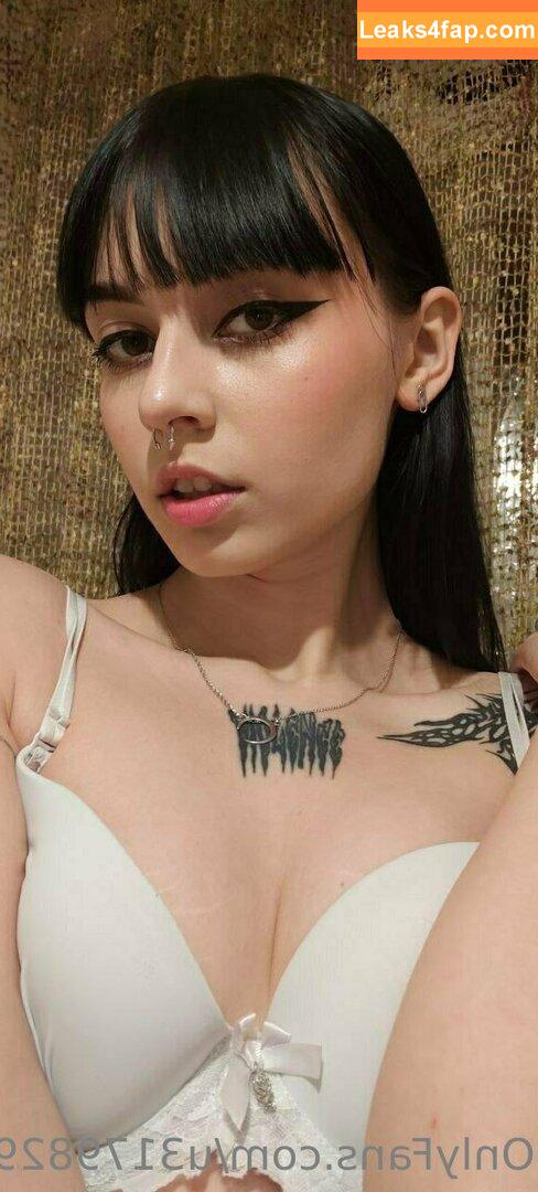 nefer_titi_xxx / nefertiti_2u leaked photo photo #0025