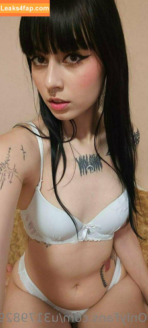 nefer_titi_xxx / nefertiti_2u leaked photo photo #0029