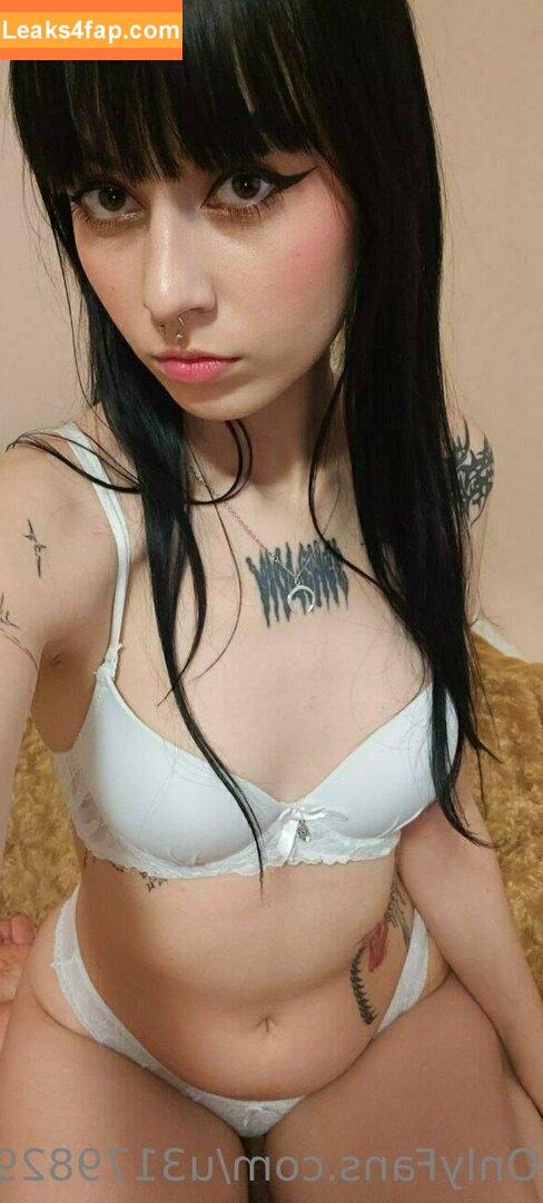 nefer_titi_xxx / nefertiti_2u leaked photo photo #0030