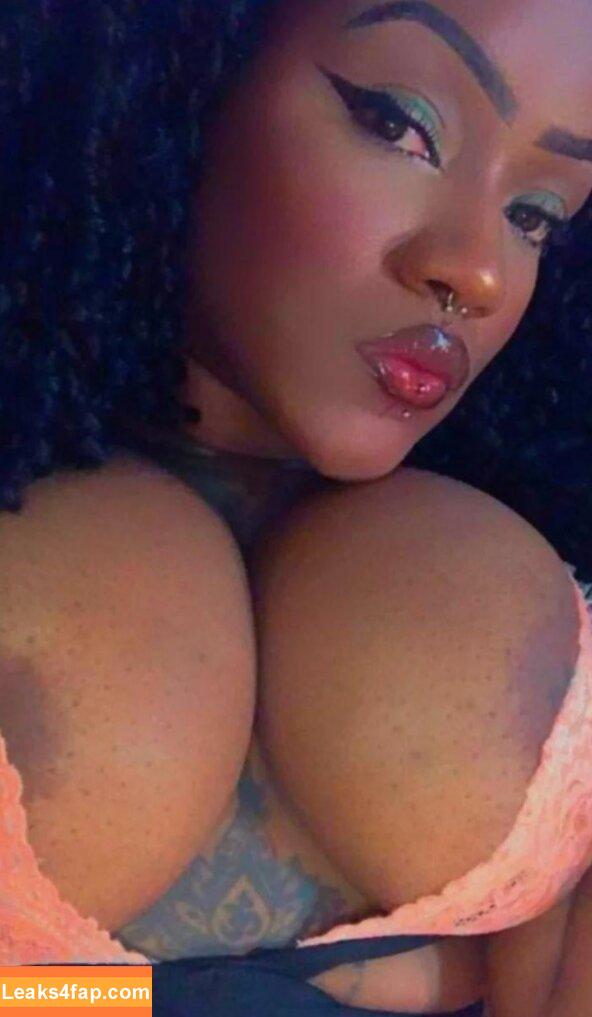 Negras Peitudas / erica.souza10 leaked photo photo #0081