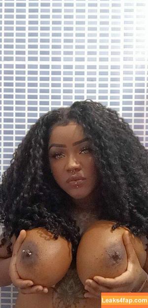 Negras Peitudas photo #0069