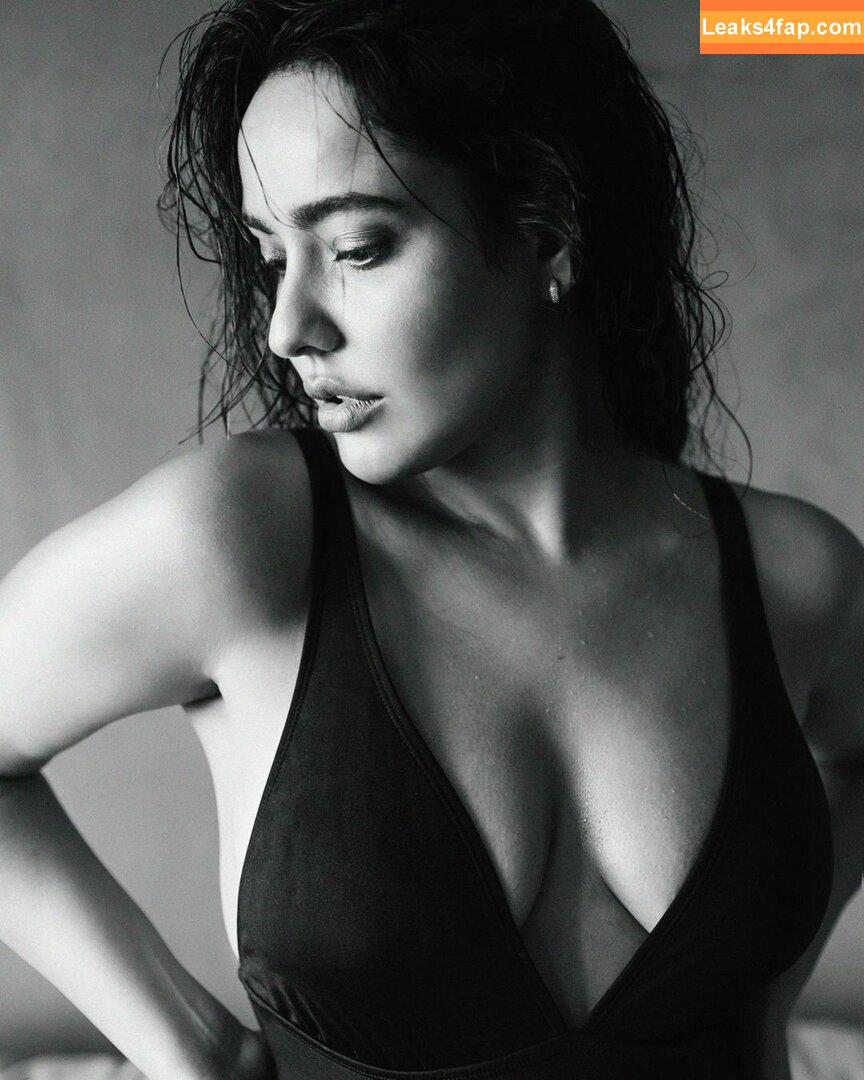 Neha Sharma / nehasharmaofficial слитое фото фото #0004