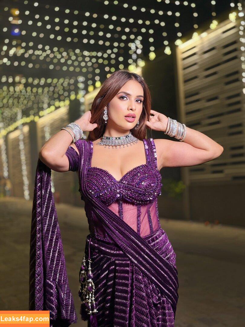 Nehhaa Malik / Neha Malik / freakymeek500 / nehamalik335 leaked photo photo #0143