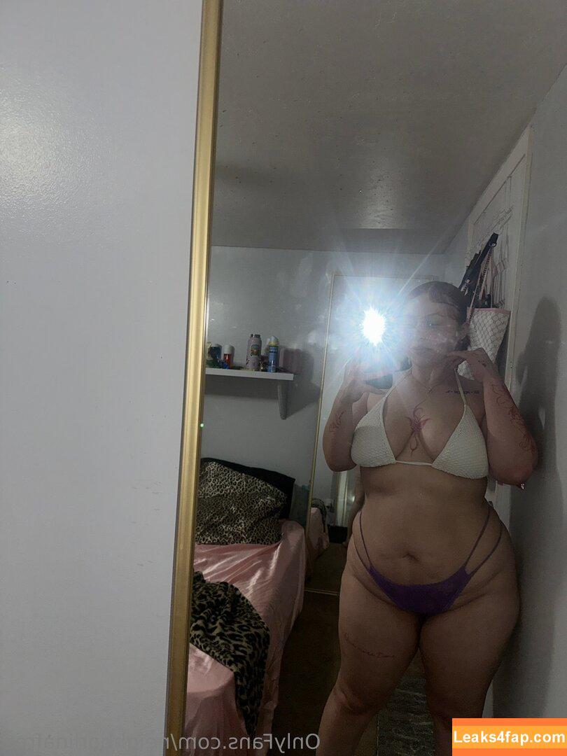 neighborlinafree /  leaked photo photo #0001