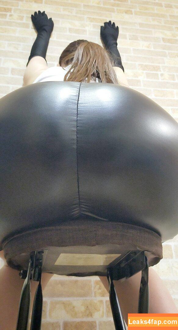 nene_booty / Nene_workout leaked photo photo #0988