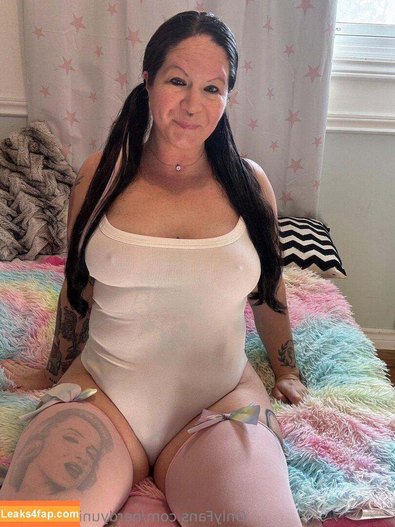 nerdyunicornlover1 / sweetigir1 leaked photo photo #0022