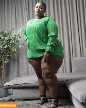 Neria Fumane photo #0005