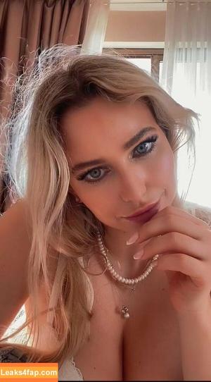 Neringa Kriziute photo #1060