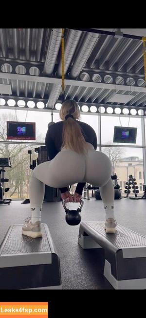 Neringa Kriziute photo #1074