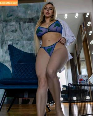 Neringa Kriziute photo #1084