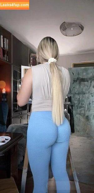 Neringa Kriziute photo #1198