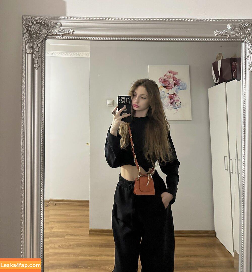 nesegodnyai / segodnyai leaked photo photo #0175