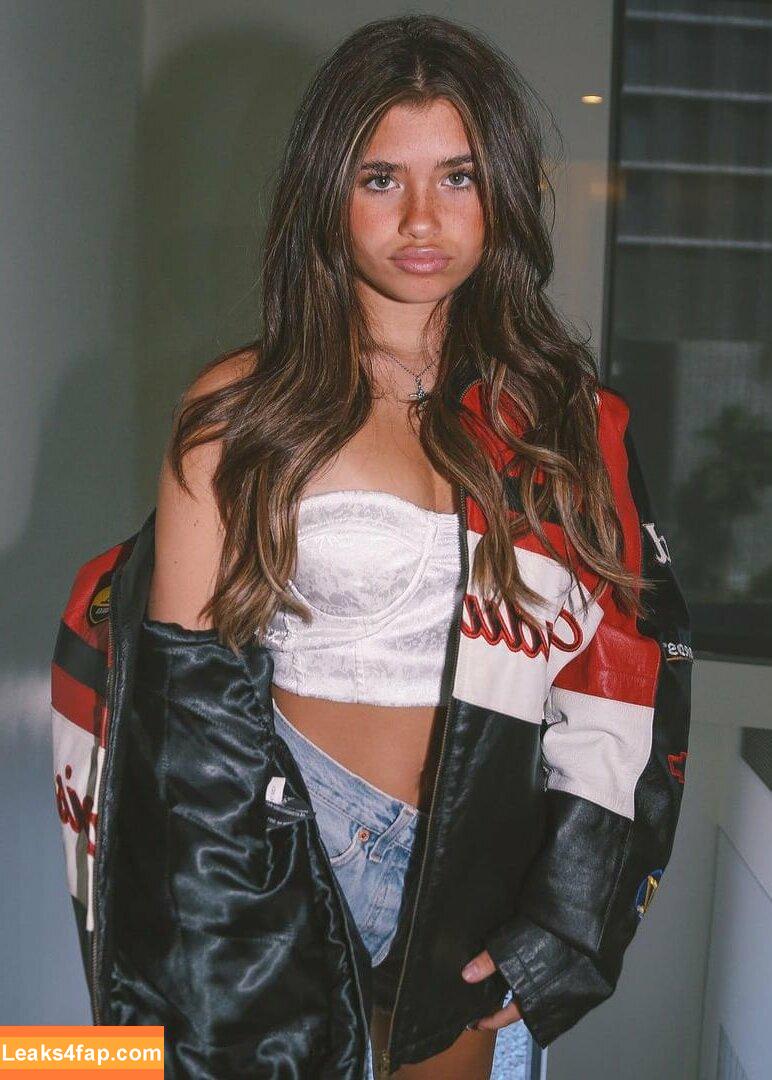 Nessa Barrett / moonologues / nessabarrett leaked photo photo #0007