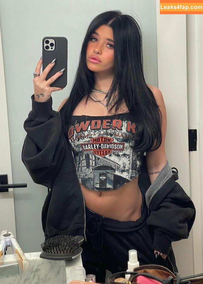 Nessa Barrett / moonologues / nessabarrett leaked photo photo #0008