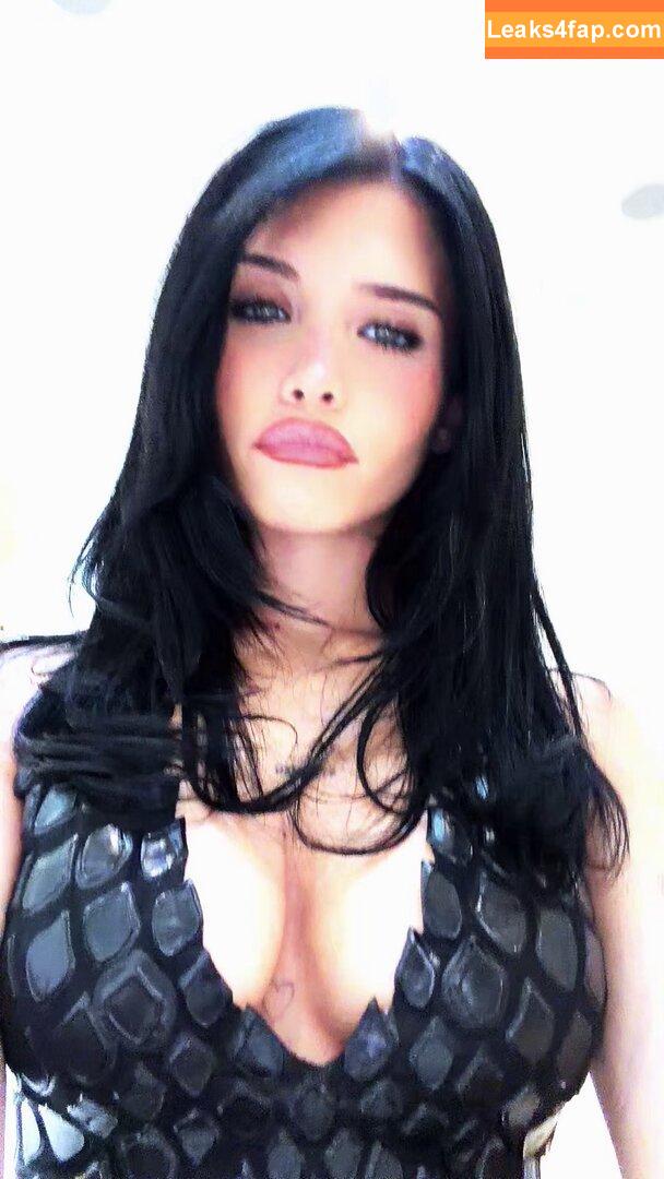 Nessa Barrett / moonologues / nessabarrett leaked photo photo #0401