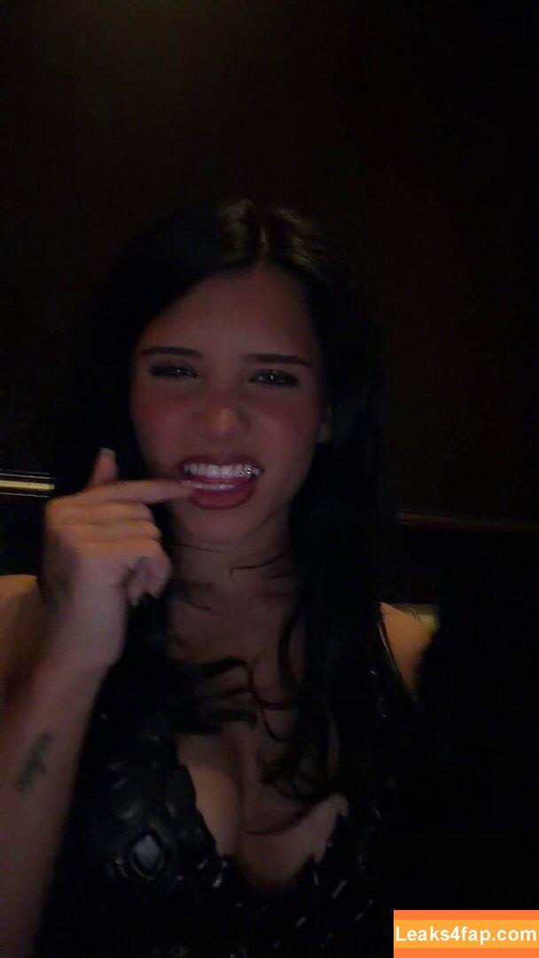 Nessa Barrett / moonologues / nessabarrett leaked photo photo #0407