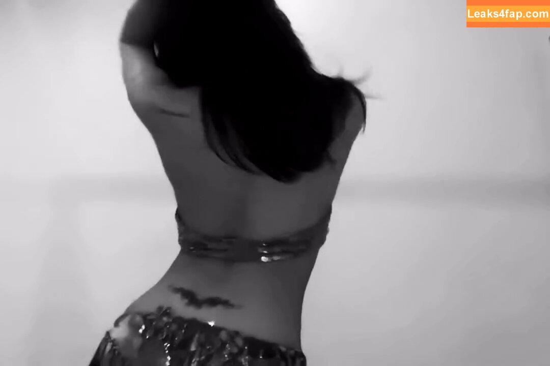 Nessa Barrett / moonologues / nessabarrett leaked photo photo #0414