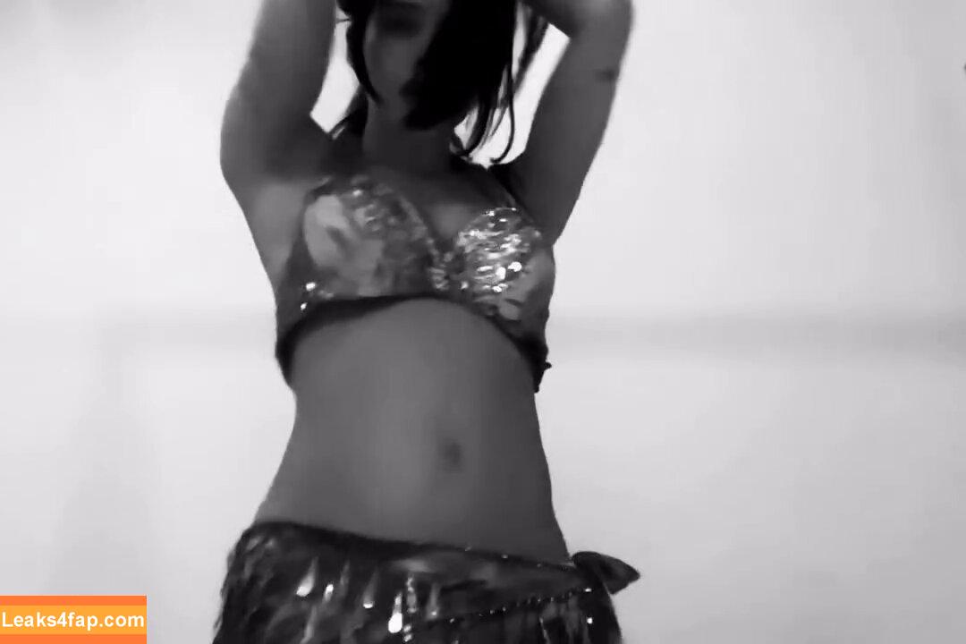 Nessa Barrett / moonologues / nessabarrett leaked photo photo #0427