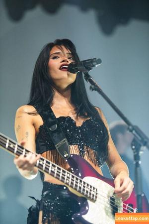 Nessa Barrett photo #0332