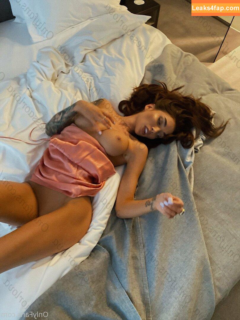 Nessa Orlova / nessamooore / orlova_ness_life / rusmeganfox leaked photo photo #0140