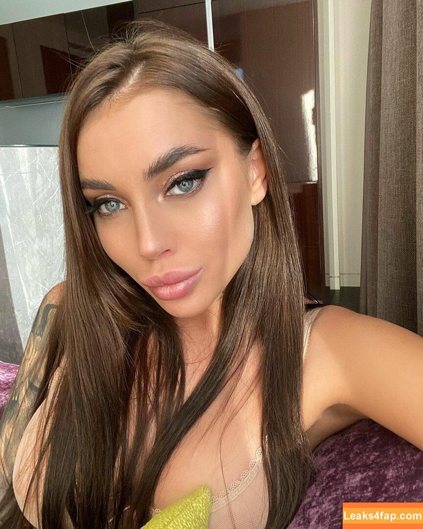 Nessa Orlova / nessamooore / orlova_ness_life / rusmeganfox leaked photo photo #0388